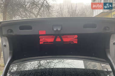 Седан Mercedes-Benz E-Class 2011 в 