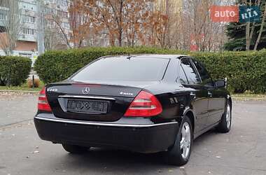 Седан Mercedes-Benz E-Class 2005 в Днепре