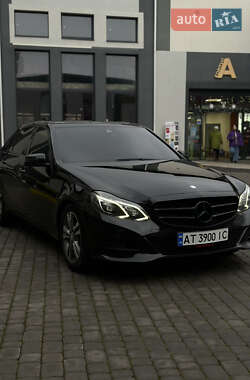 Седан Mercedes-Benz E-Class 2013 в Коломые