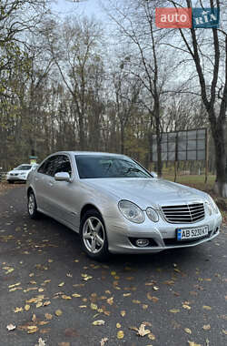 Седан Mercedes-Benz E-Class 2006 в Ильинцах