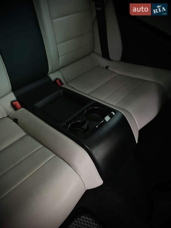 Купе Mercedes-Benz E-Class 2011 в Львові