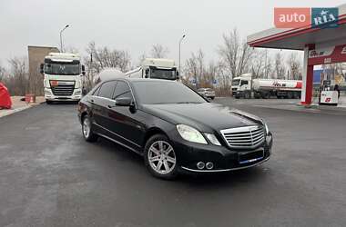 Седан Mercedes-Benz E-Class 2010 в Кривому Розі