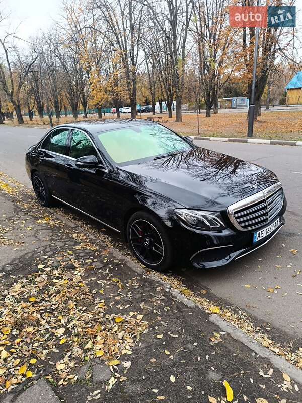 Седан Mercedes-Benz E-Class 2018 в Никополе