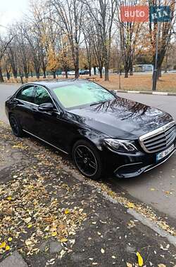 Седан Mercedes-Benz E-Class 2018 в 