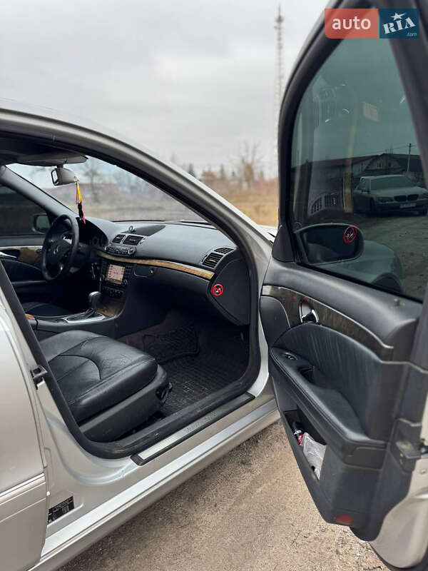 Седан Mercedes-Benz E-Class 2002 в Рокитному фото 7 Седан Mercedes-Benz E-Class 2002 в Рокитному