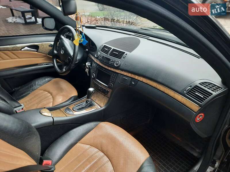 Универсал Mercedes-Benz E-Class 2009 в Киеве