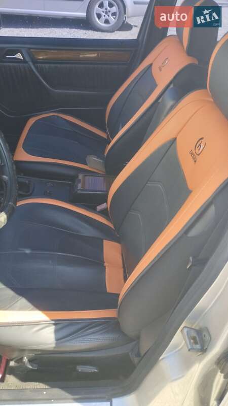 Седан Mercedes-Benz E-Class 1991 в Виннице