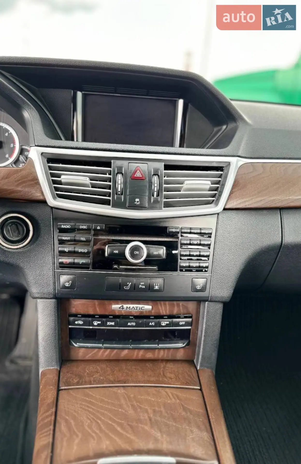 2010 Mercedes-Benz E-klasse - мініатюра 3