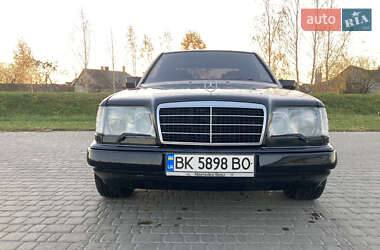 Седан Mercedes-Benz E-Class 1994 в Костополе