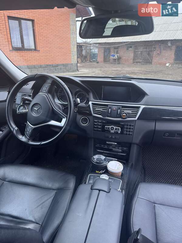 Седан Mercedes-Benz E-Class 2012 в Камені-Каширському