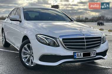 Седан Mercedes-Benz E-Class 2017 в Киеве