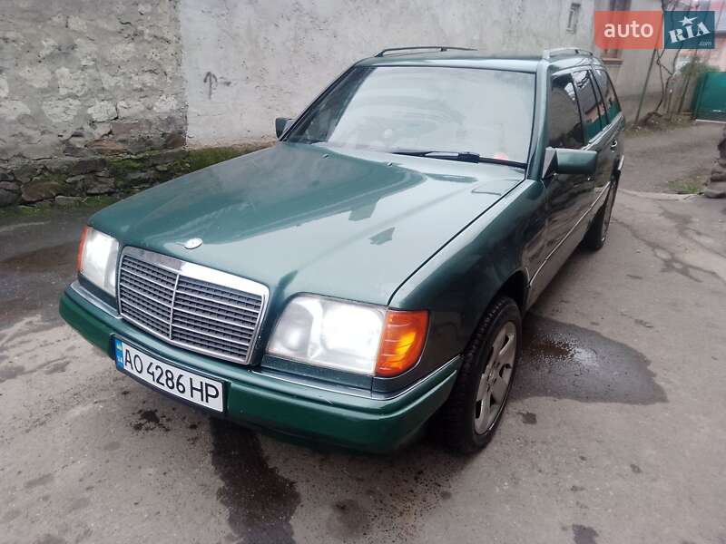 Универсал Mercedes-Benz E-Class 1995 в 