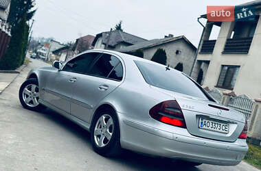 Седан Mercedes-Benz E-Class 2004 в Нижній Апші