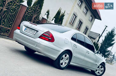 Седан Mercedes-Benz E-Class 2004 в Нижній Апші