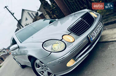 Седан Mercedes-Benz E-Class 2004 в Нижній Апші