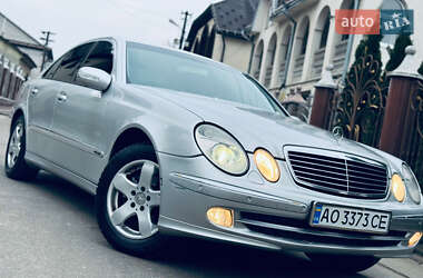 Седан Mercedes-Benz E-Class 2004 в Нижній Апші