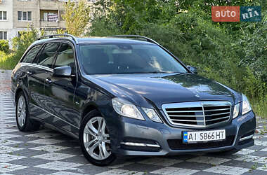 Універсал Mercedes-Benz E-Class 2010 в Дніпрі