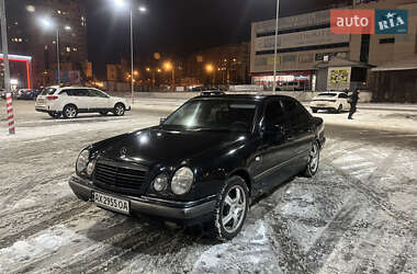 Седан Mercedes-Benz E-Class 1998 в Харкові