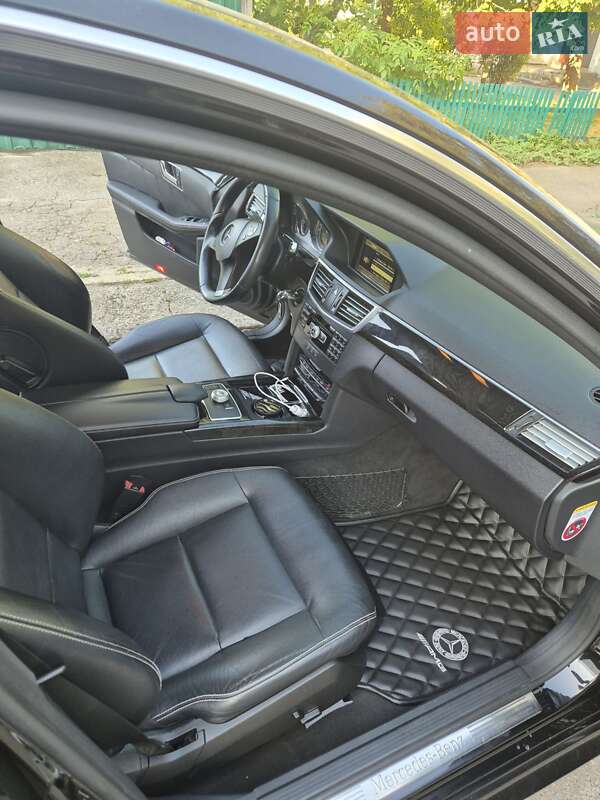 Седан Mercedes-Benz E-Class 2011 в Білій Церкві