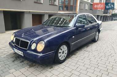 Седан Mercedes-Benz E-Class 1997 в Ивано-Франковске