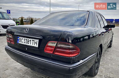 Седан Mercedes-Benz E-Class 2001 в Стрые