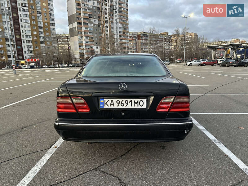 Седан Mercedes-Benz E-Class 1999 в Киеве