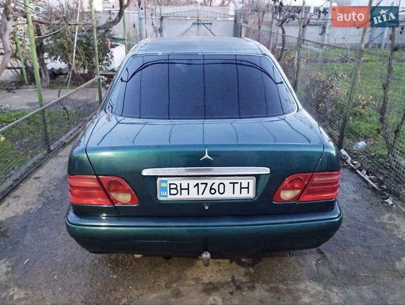Седан Mercedes-Benz E-Class 1996 в Болграде