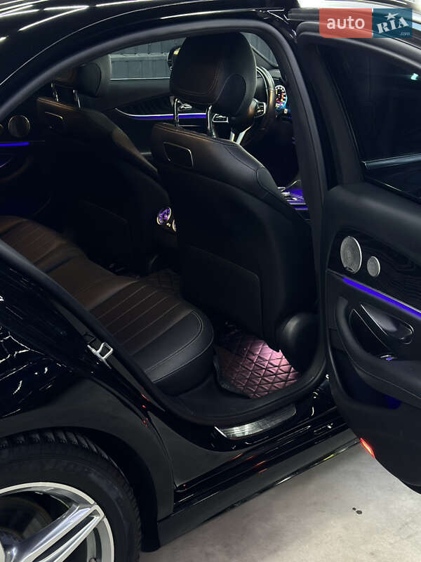 Седан Mercedes-Benz E-Class 2019 в Киеве