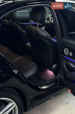 Седан Mercedes-Benz E-Class 2019 в 