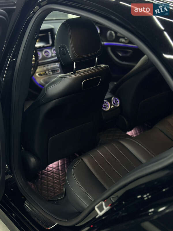 Седан Mercedes-Benz E-Class 2019 в Киеве
