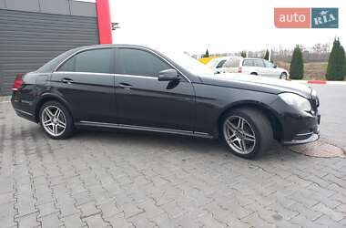 Седан Mercedes-Benz E-Class 2014 в Чернівцях