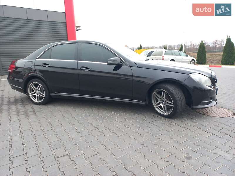 Седан Mercedes-Benz E-Class 2014 в Черновцах