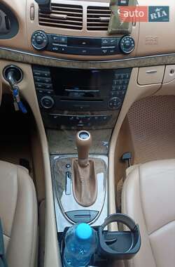 Седан Mercedes-Benz E-Class 2007 в Сокале