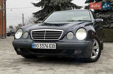 Седан Mercedes-Benz E-Class 2000 в Кременце