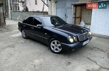 Седан Mercedes-Benz E-Class 1998 в Сколе