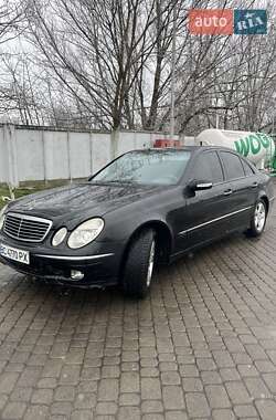 Седан Mercedes-Benz E-Class 2003 в Мостиській