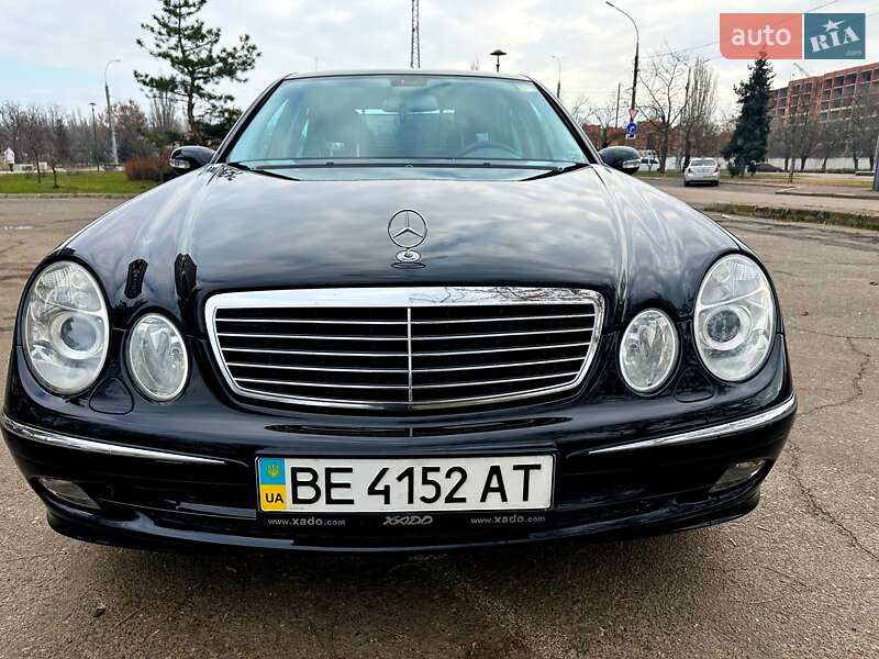Седан Mercedes-Benz E-Class 2005 в Николаеве