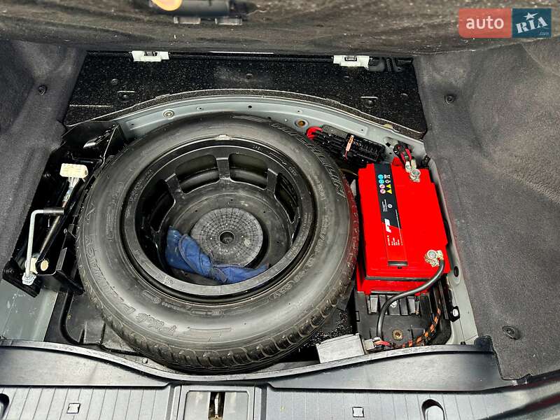 Седан Mercedes-Benz E-Class 2005 в Николаеве