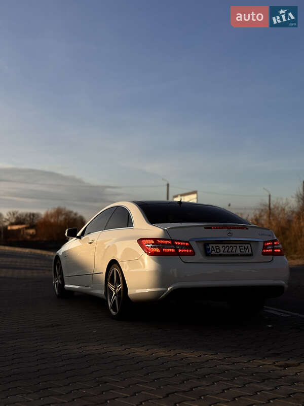 Купе Mercedes-Benz E-Class 2011 в Виннице фото 10 Купе Mercedes-Benz E-Class 2011 в Виннице