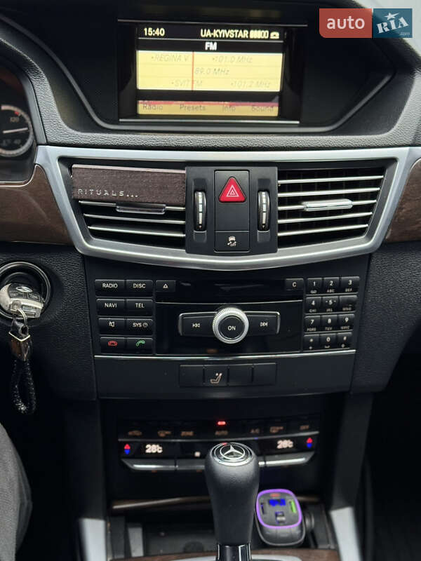 Седан Mercedes-Benz E-Class 2009 в Иршаве