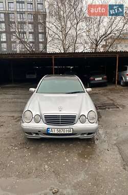 Седан Mercedes-Benz E-Class 2001 в Днепре