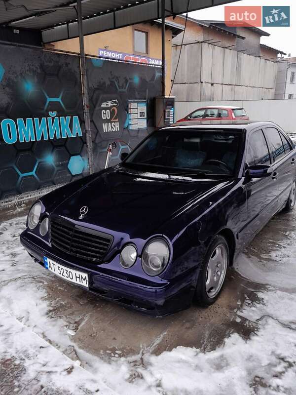 Mercedes-Benz E-Class 2000