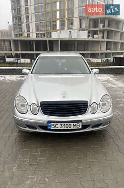 Седан Mercedes-Benz E-Class 2004 в Львові