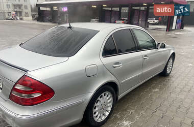 Седан Mercedes-Benz E-Class 2004 в Львове