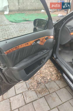 Седан Mercedes-Benz E-Class 2002 в 