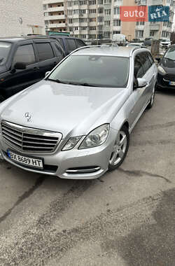 Універсал Mercedes-Benz E-Class 2010 в Вишгороді