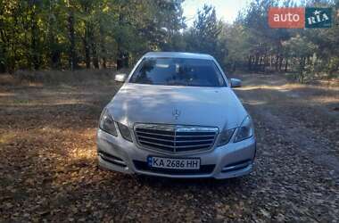 Седан Mercedes-Benz E-Class 2010 в Прилуках