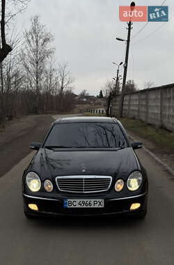 Седан Mercedes-Benz E-Class 2002 в Бориславі