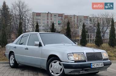 Седан Mercedes-Benz E-Class 1985 в Дрогобичі