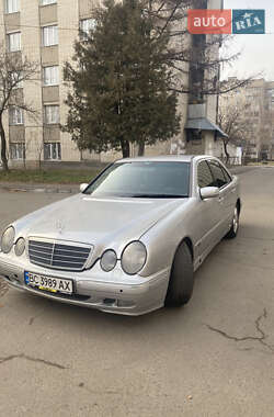 Седан Mercedes-Benz E-Class 2001 в Луцьку